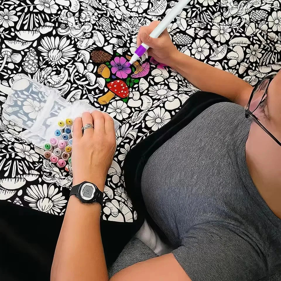 DIY Coloring Blanket 24 Color Pens Washable Reusable Soft Fleece Drawing Blanket DIY Painting Blanket for Kids Adults Home Decor